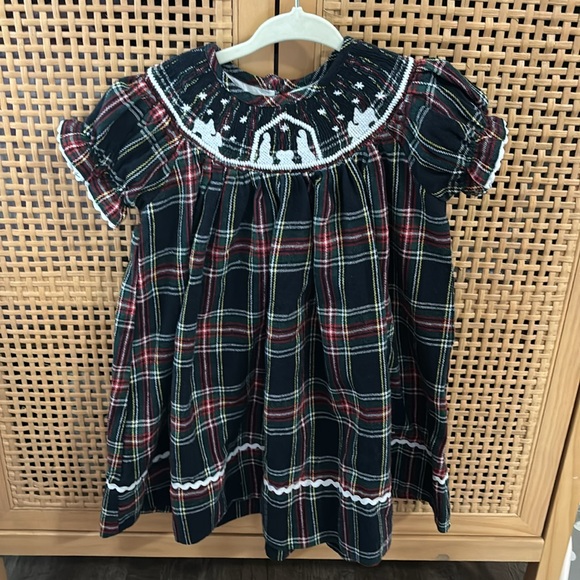 Nativity smocked dress - Picture 4 of 5